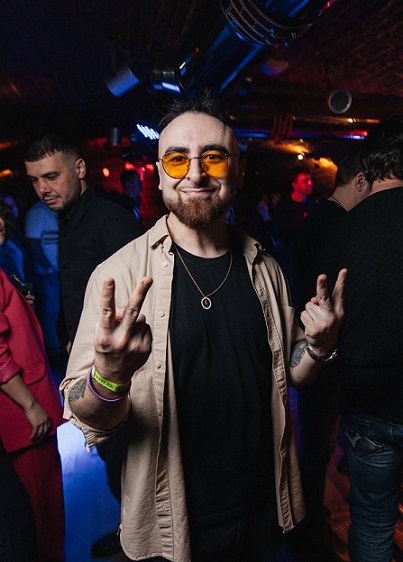 [Айтишник из Тиндера] Вебинар по соблазнению и кал_0.jpg